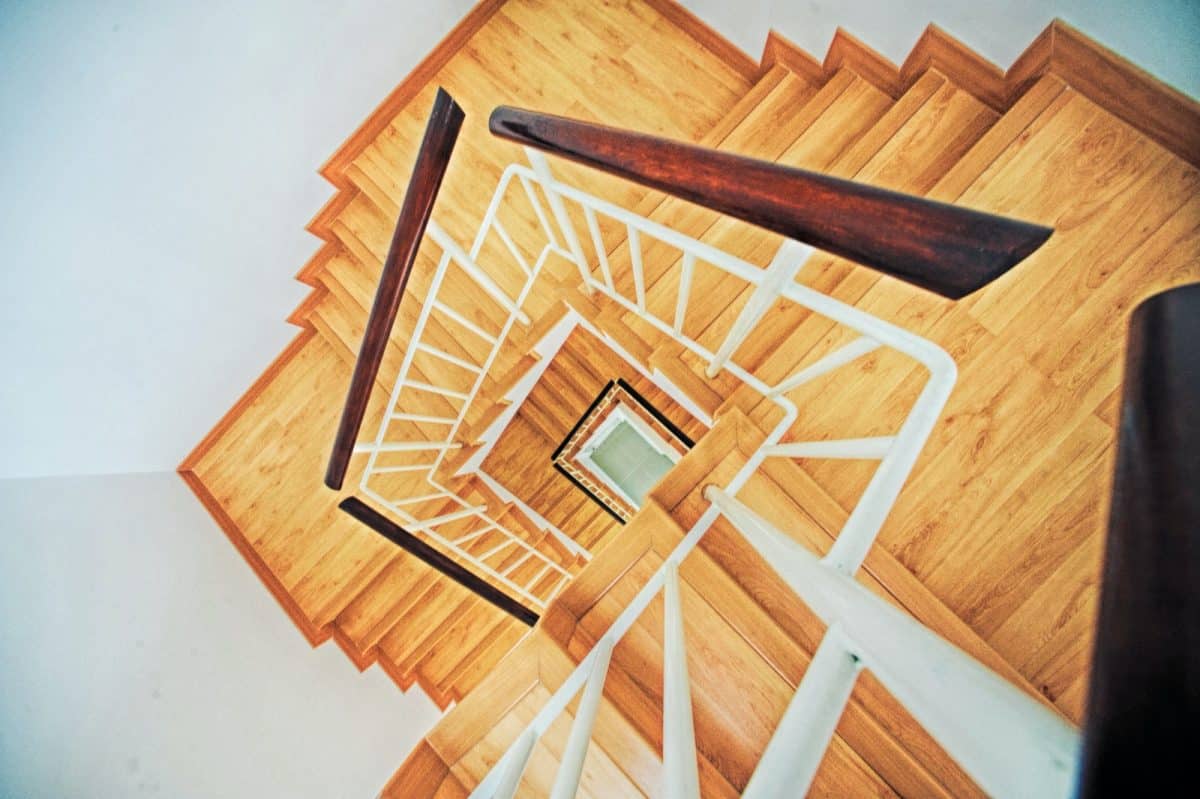 Comment faire pour que les escaliers en bois ne craquent plus ? 