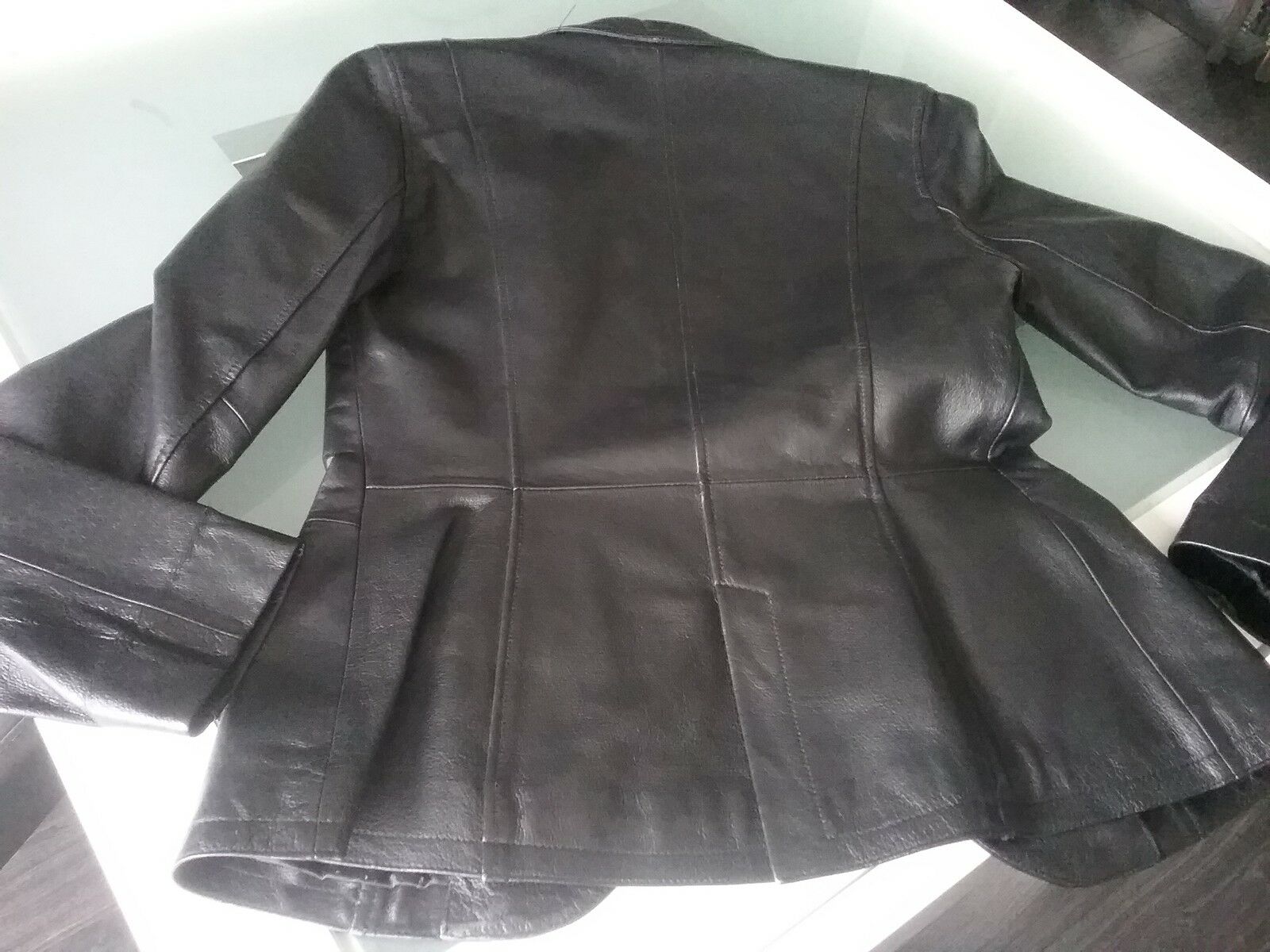 Une veste en cuir de porc comment faire pour la nettoyer